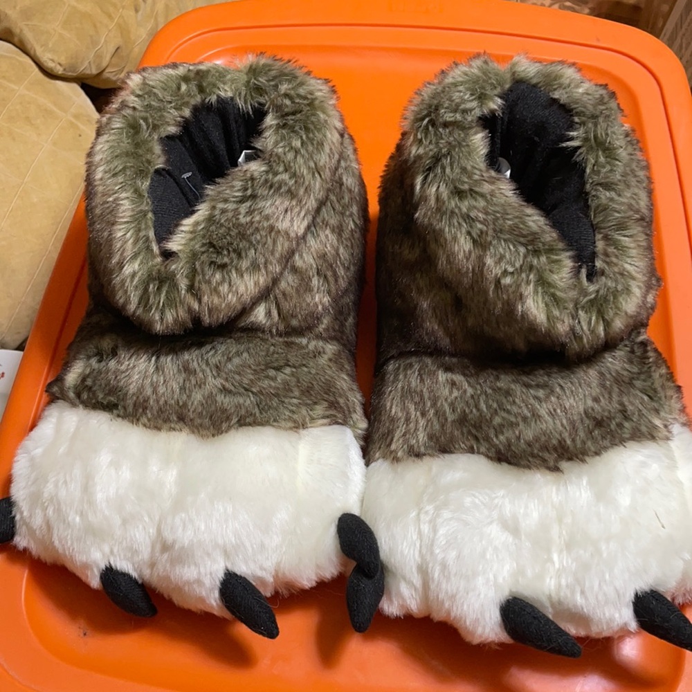 Comfortable monster slippers NWOT